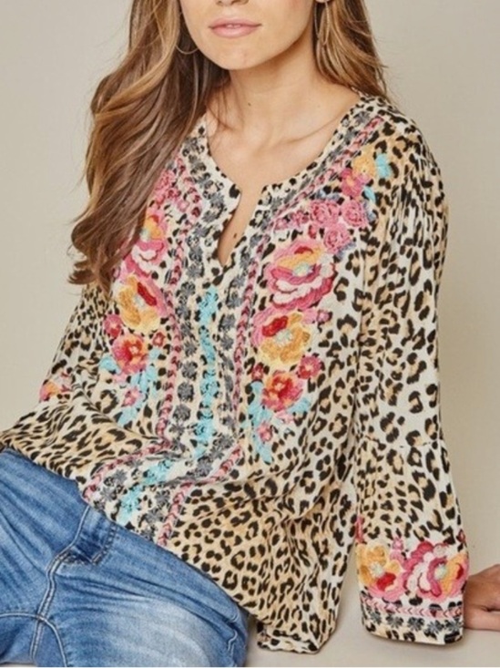 Savanna Jane Tops - SAVANNA JANE Floral Embroidered Leopard Bell Sleeve Tunic Top - Large